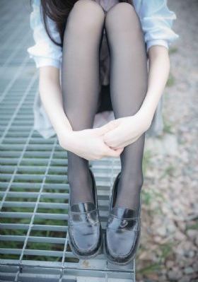 花季免费观看全集在线_国产剧手机免费观看完整