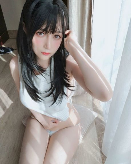 无底广场舞透露_剧情片电影免费在线