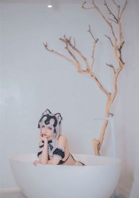 天降二楼女子从二楼掉下来_HD高清在线